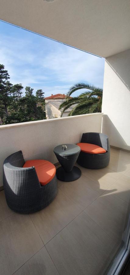 Apartments Lofiel Novalja Exterior photo