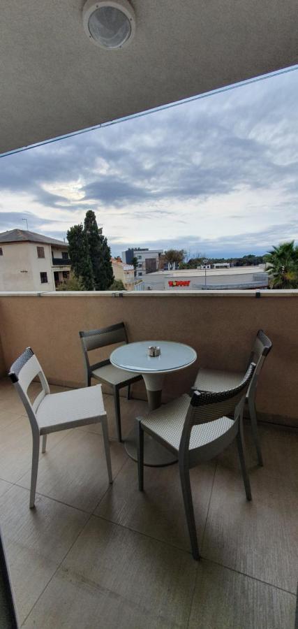Apartments Lofiel Novalja Exterior photo